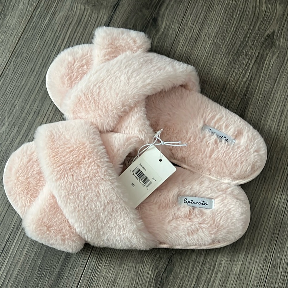 Faux fur cross band slippers light pink